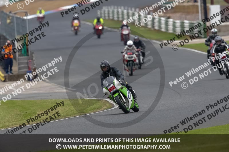 Vintage motorcycle club;eventdigitalimages;mallory park;mallory park trackday photographs;no limits trackdays;peter wileman photography;trackday digital images;trackday photos;vmcc festival 1000 bikes photographs